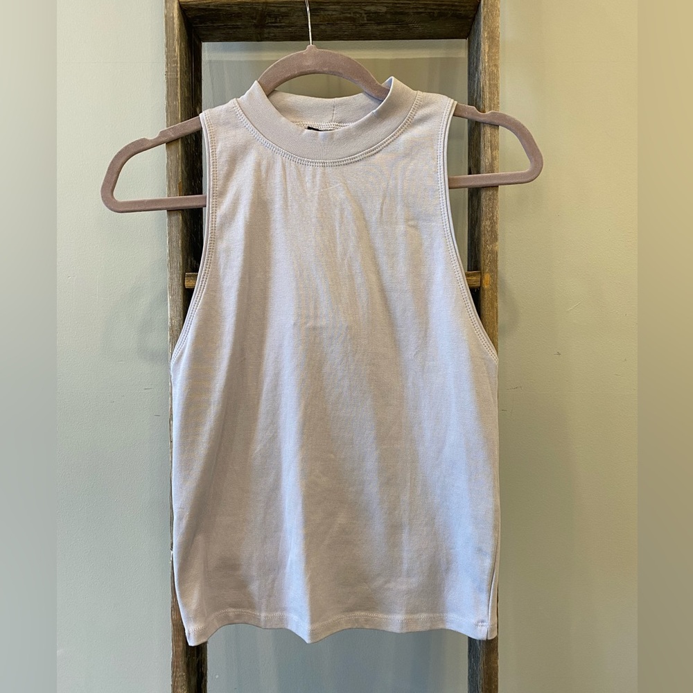 Zara sleeveless light purple halter top